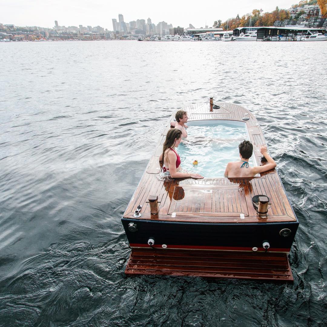 Seattleites Can Rent a Hot Tub Boat Over Lake Union Seattleites Can Rent a Hot Tub Boat Over Lake Union