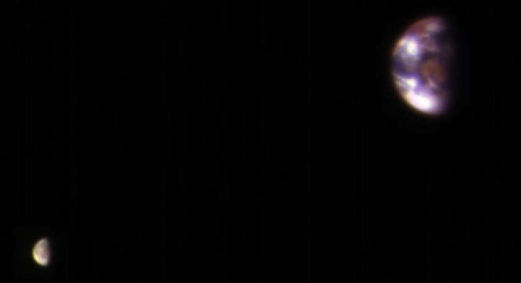 NASA Celebrates 15 Years of Mars Orbiter With Spectacular Images NASA Celebrates 15 Years of Mars Orbiter With Spectacular Images