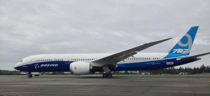Boeing 787-9 Dreamliner Boeing 787-9 Dreamliner