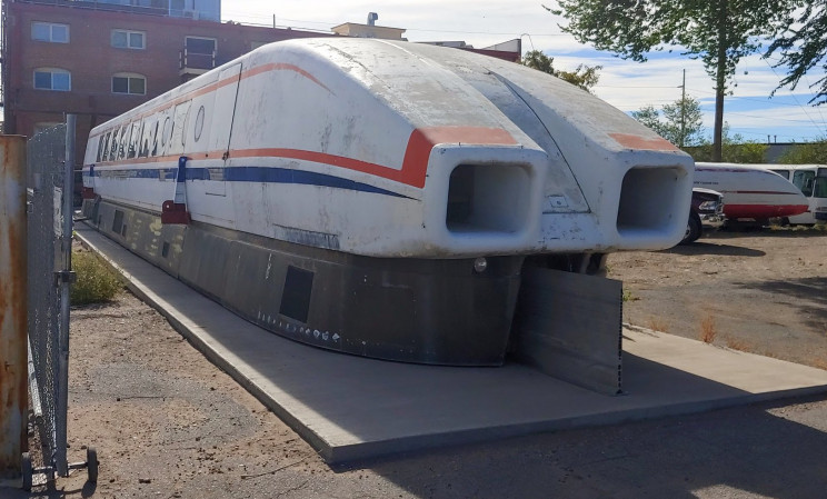 Engineer Posts Images of Abandoned 300 MPH Hovertrains Engineer Posts Images of Abandoned 300 MPH Hovertrains
