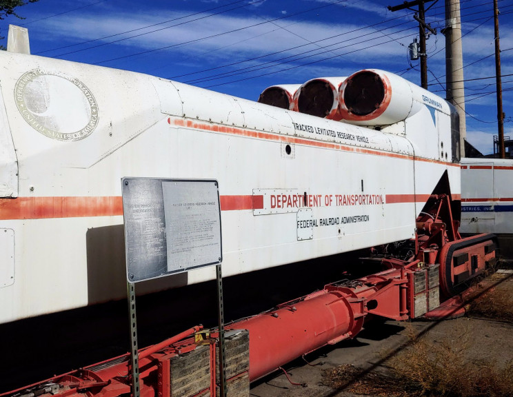 Engineer Posts Images of Abandoned 300 MPH Hovertrains Engineer Posts Images of Abandoned 300 MPH Hovertrains