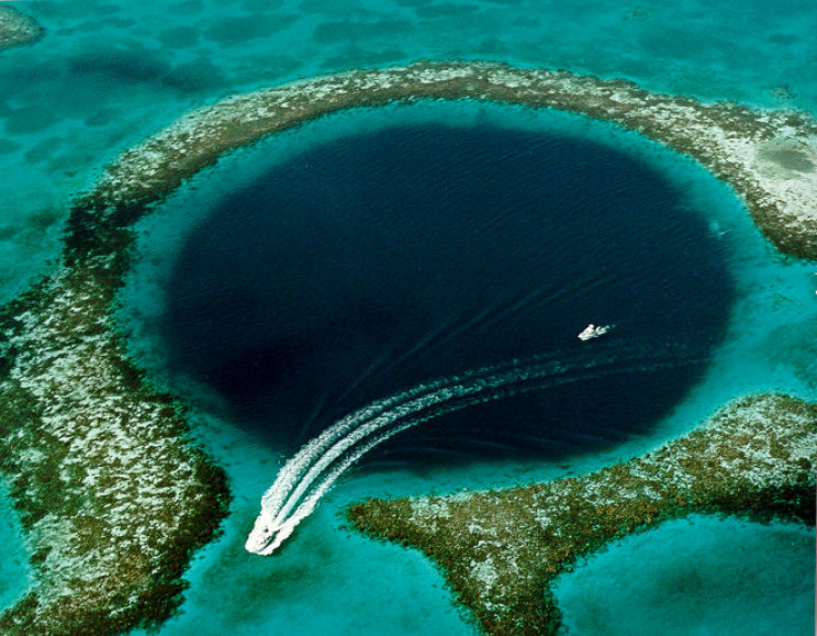 Great Blue Hole, Belize Great Blue Hole from Above