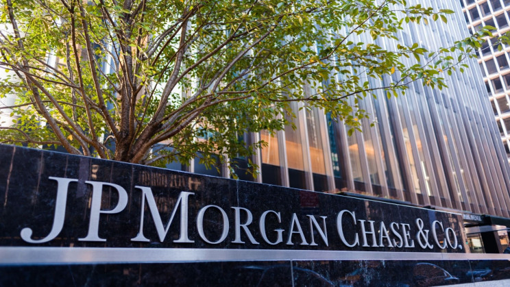 JP Morgan Grants Clients Access to Crypto Products