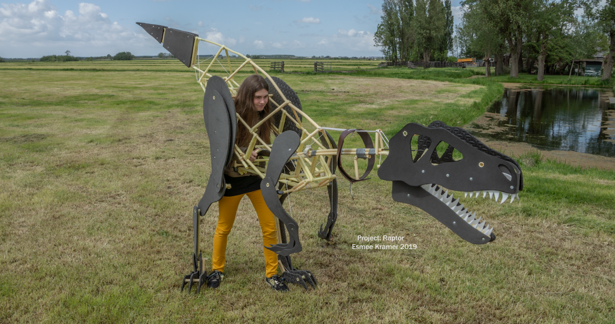 This Engineering Student Built a Mechanical Dinosaur Costume in Her Spare Time This Engineering Student Built a Mechanical Dinosaur Costume in Her Spare Time
