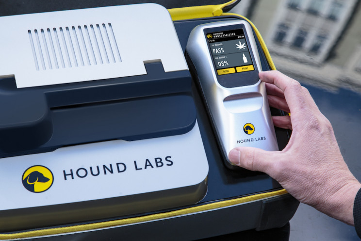 Companies are Racing to Build "Billion Times More Sensitive" Breathalyzer for Weed Companies are Racing to Build "Billion Times More Sensitive" Breathalyzer for Weed