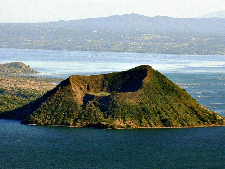 A Closer Look at the World's 9 Most Active Volcanoes A Closer Look at the World's 9 Most Active Volcanoes