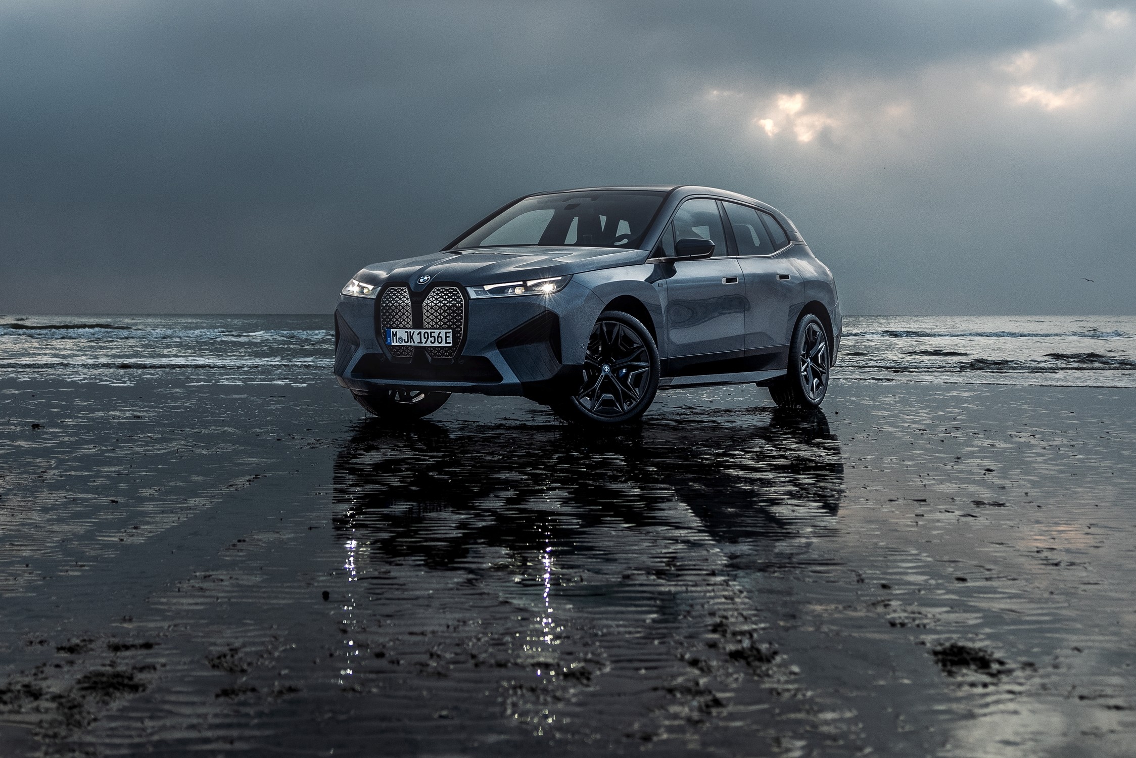 BMW's Fifth-Generation Electric Motor Is a Magnet-Free Masterpiece BMW's Fifth-Generation Electric Motor Is a Magnet-Free Masterpiece