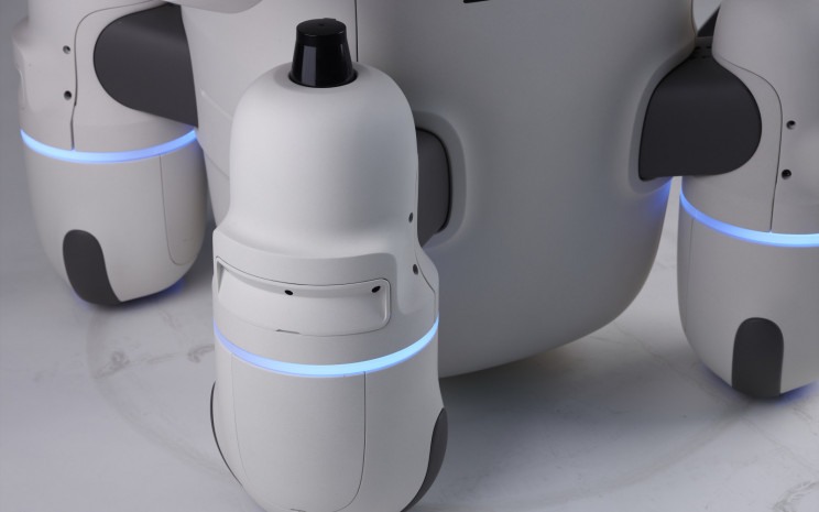 Hyundai Pilots Its AI-Powered Automated Customer Service Robot, and Its Adorable