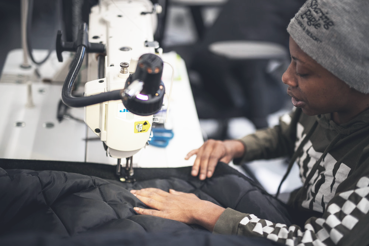 Samaritan Designs Coats That Double As Sleeping Bags to Help the Homeless Samaritan Designs Coats That Double As Sleeping Bags to Help the Homeless