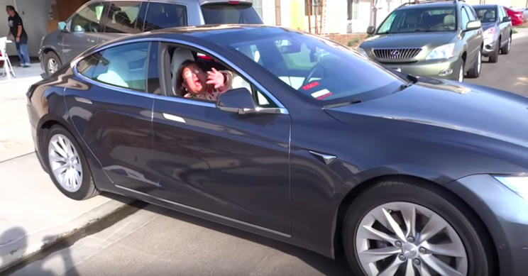 Grandma Freaks out at the Tesla Model S Smart Summon Feature