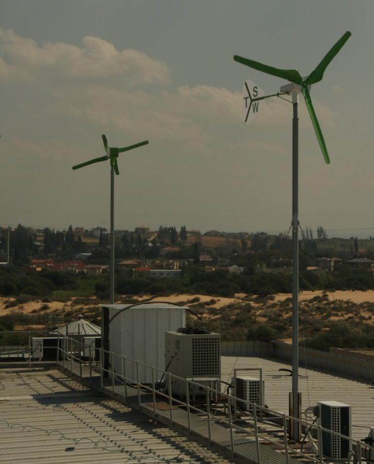 Free standing wind turbine Free standing wind turbine