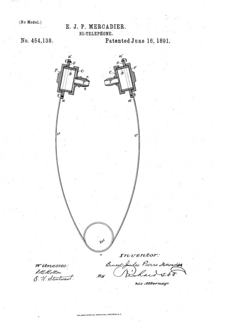 history of headphones earbuds mercadier