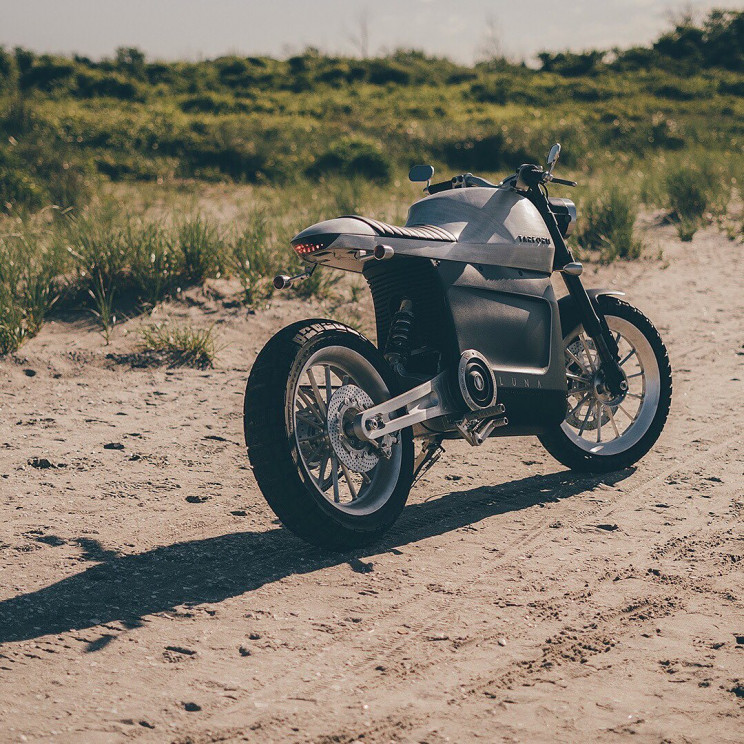 This Eco-Friendly E-Bike Has Pineapple and Flaxseed Components This Eco-Friendly E-Bike Has Pineapple and Flaxseed Components