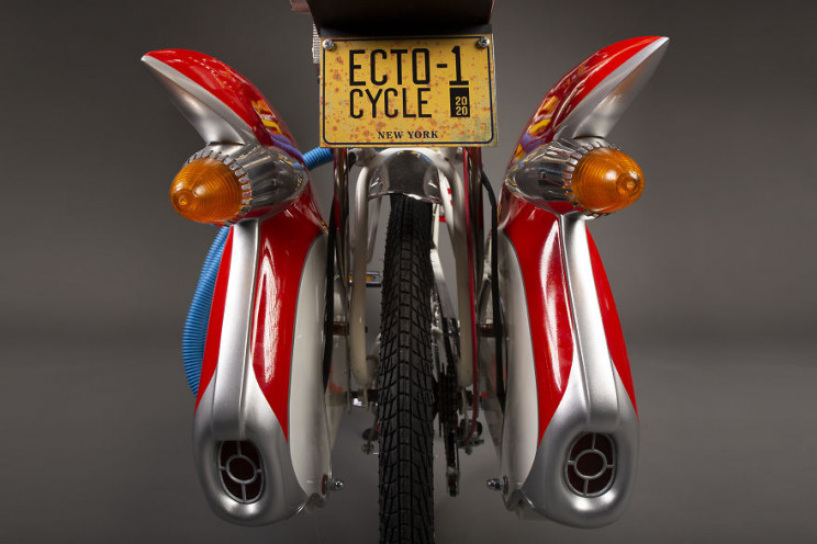Designer Builds 'Ectocycle-1A' Inspired by Ghostbusters' Iconic Car Designer Builds 'Ectocycle-1A' Inspired by Ghostbusters' Iconic Car
