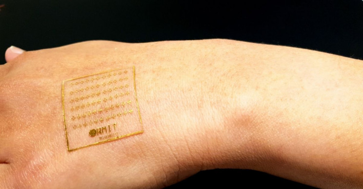 Pain-Sensing Artificial Skin Reacts to Pressure and Temperature