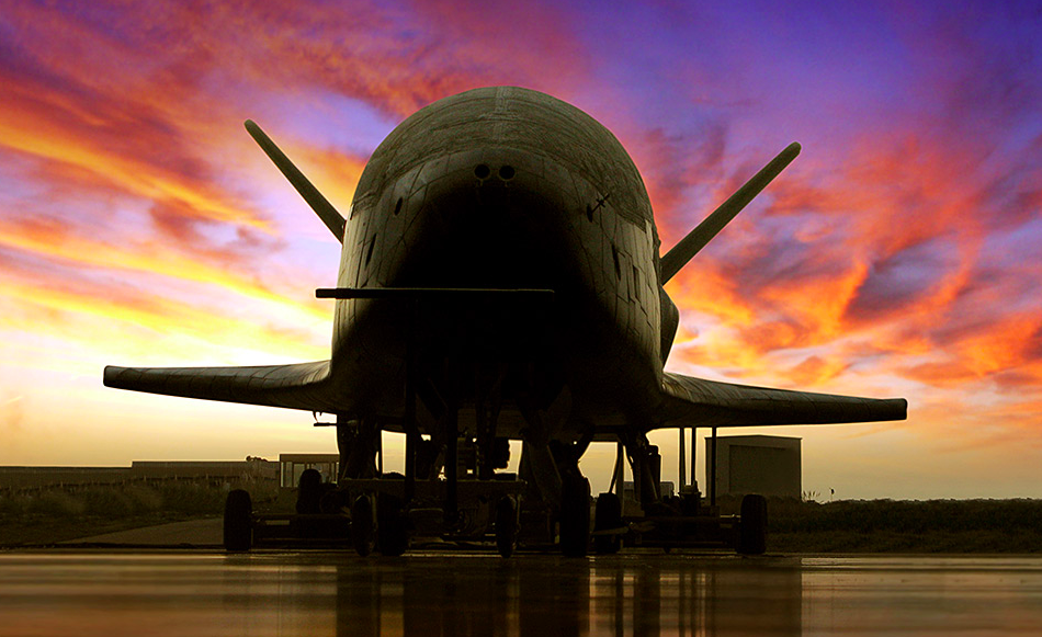 Mysterious X-37B Air Force Space Plane Going Back to Orbit Soon Mysterious X-37B Air Force Space Plane Going Back to Orbit Soon
