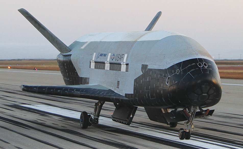 Mysterious X-37B Air Force Space Plane Going Back to Orbit Soon Mysterious X-37B Air Force Space Plane Going Back to Orbit Soon