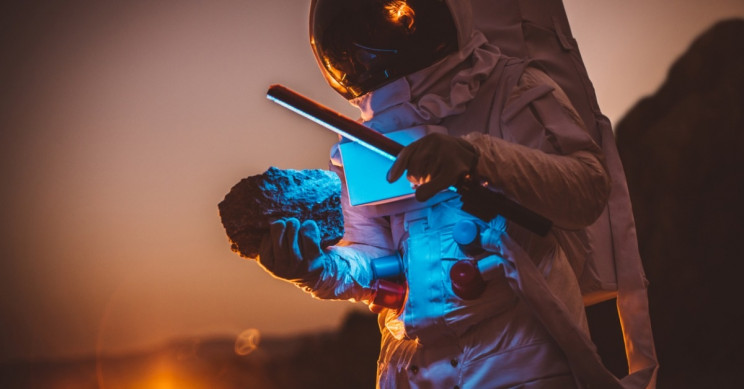 NASA to Fund Autonomous Space Habitats on the Moon and Mars