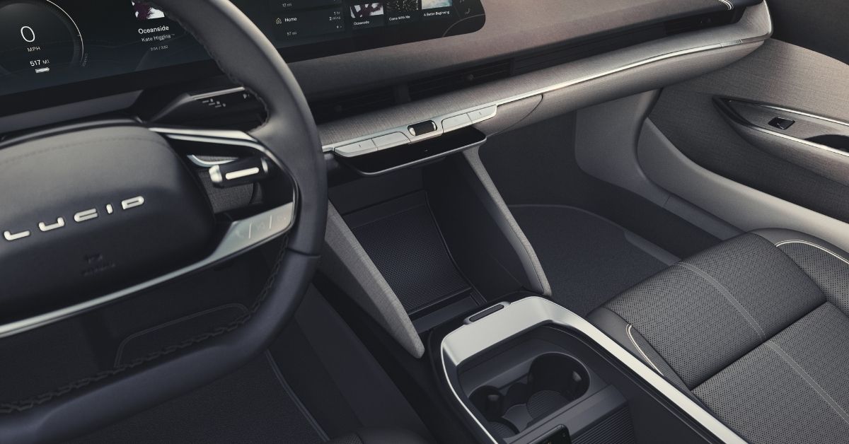 lucid-motors-lucid-air-interior-driver-view Lucid Motors Lucid Air Interior Driver View