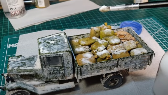 diy truck snow on luggage