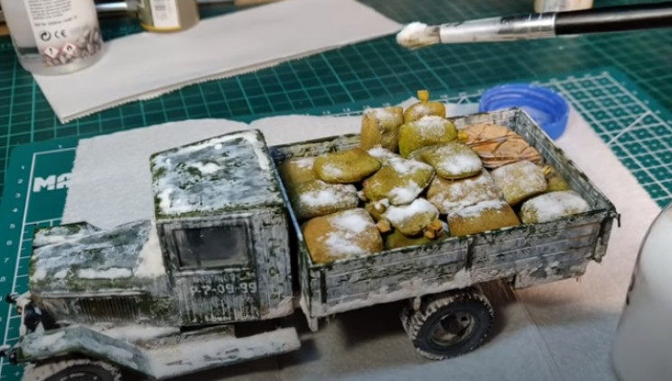 diy truck snow on luggage