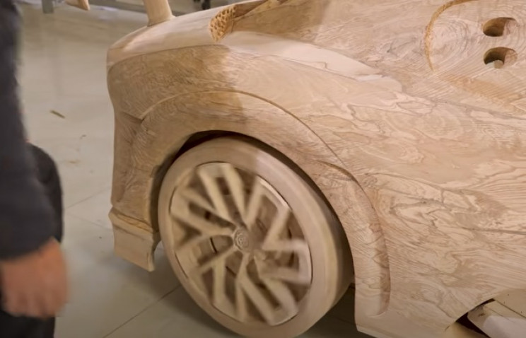 diy wood carved bugatti wheels