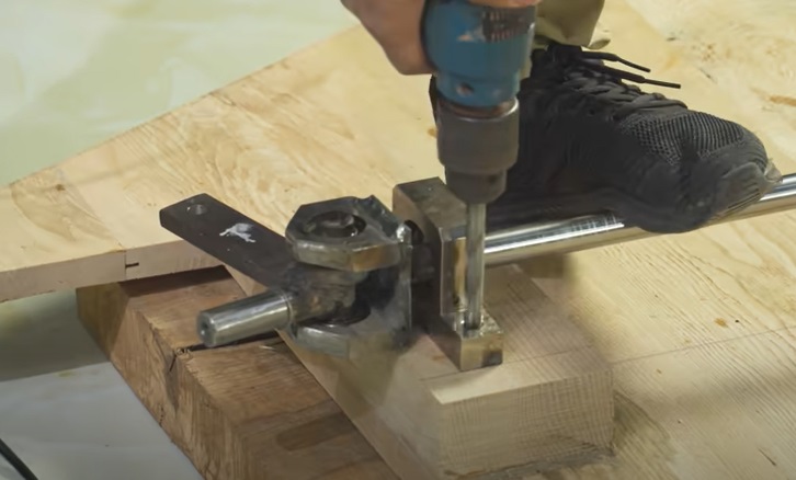 diy wood carved bugatti front axle