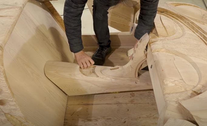 diy wooden bugatti central column