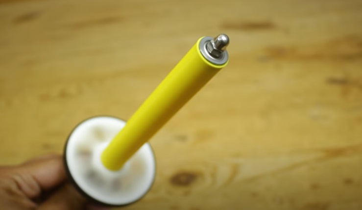 diy yarn winder threaded rod