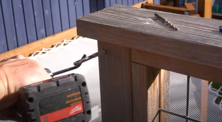 sliding doors anchorings