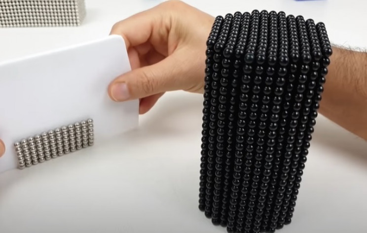 magnetic r2d2 cylinder