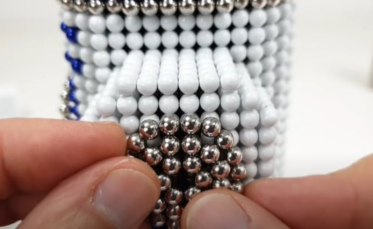magnetic r2d2 leg bolts