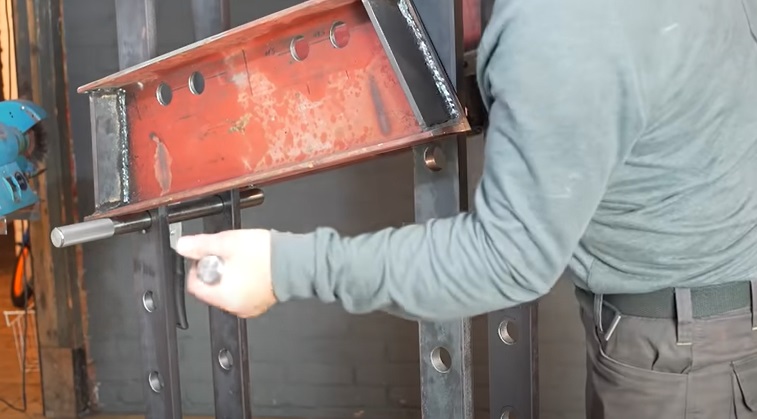 20 ton press platform