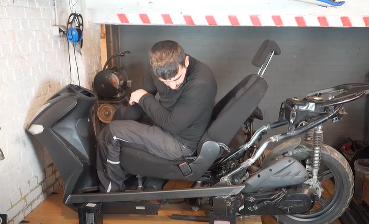 futuristic scooter seat frame
