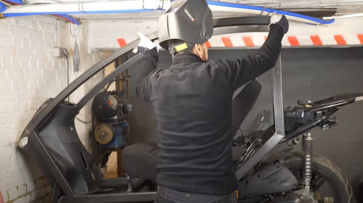 future scooter main body frame