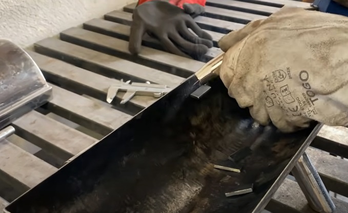 diy outdoor grill inner flanges