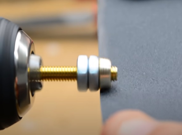 nut and bolt wasp round nuts