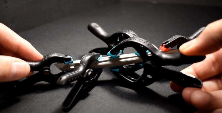 diy sub diorama clamps