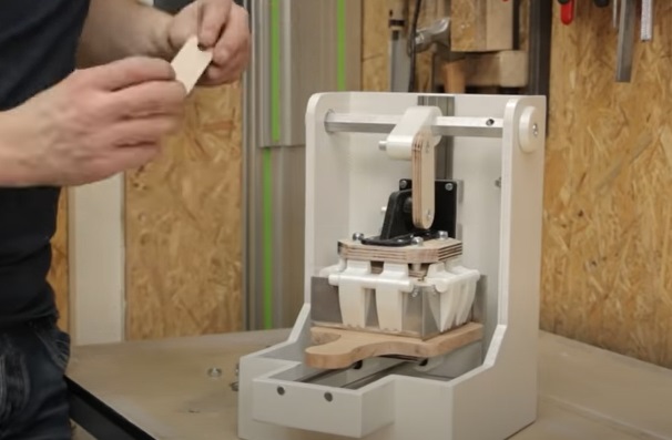 diy bread decruster cutting head mech