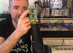 Musician Hacks Prosthetic Arm to Control Synthesizer and Plays Music With His Thoughts