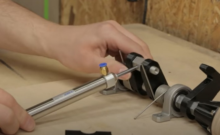 diy umbrella backpack mechanism
