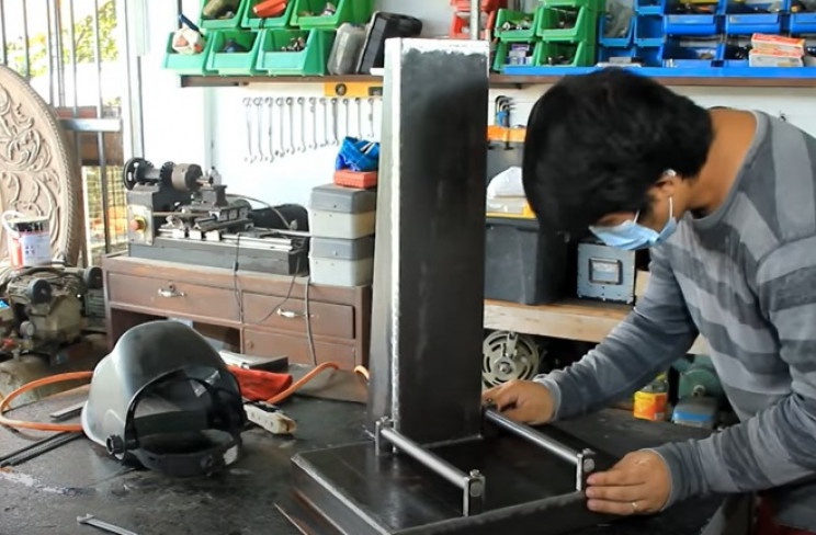 diy drilling machine rails