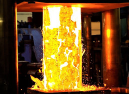 2,000-Ton Hydraulic Press Forges a Three-Ton Steel Ring