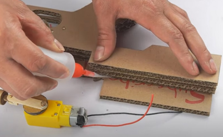 doy cardboard tommy gun body layer 2
