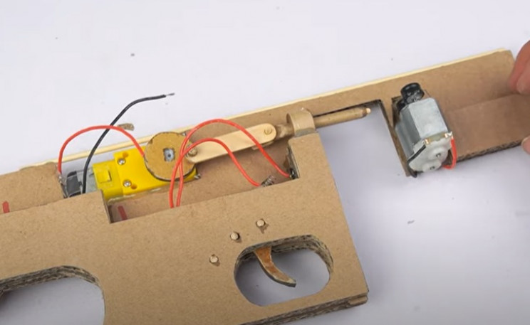 diy carboard tommy gun build up body