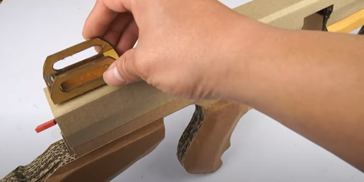 diy cardboard tommy gun rear sight