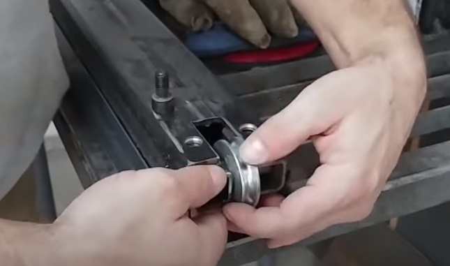 diy stairlight pulley mountings
