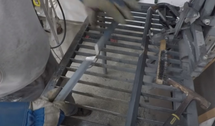 diy porch lift v shapes