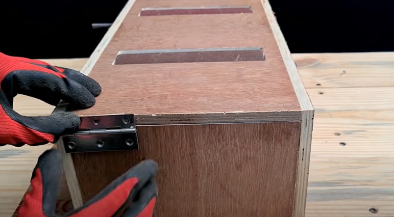 v block sander lid