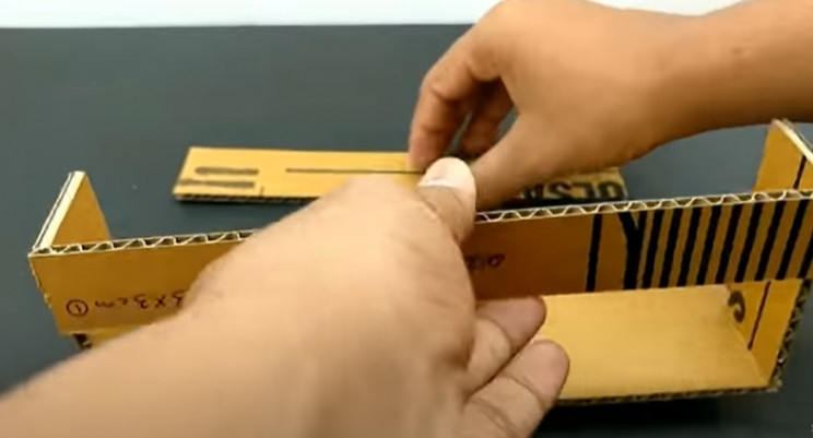 diy cardboard game 1 top bar